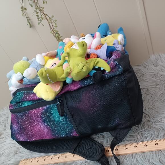 Beautiful Cool Customized Backpack perfect for a Unique Christmas Present. - Picture 10 of 13